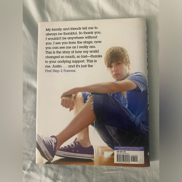 Justin Bieber Book with Autograph - Picture 2 of 2